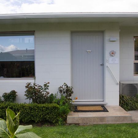 Magnolia House Bed & Breakfast Blenheim Bagian luar foto